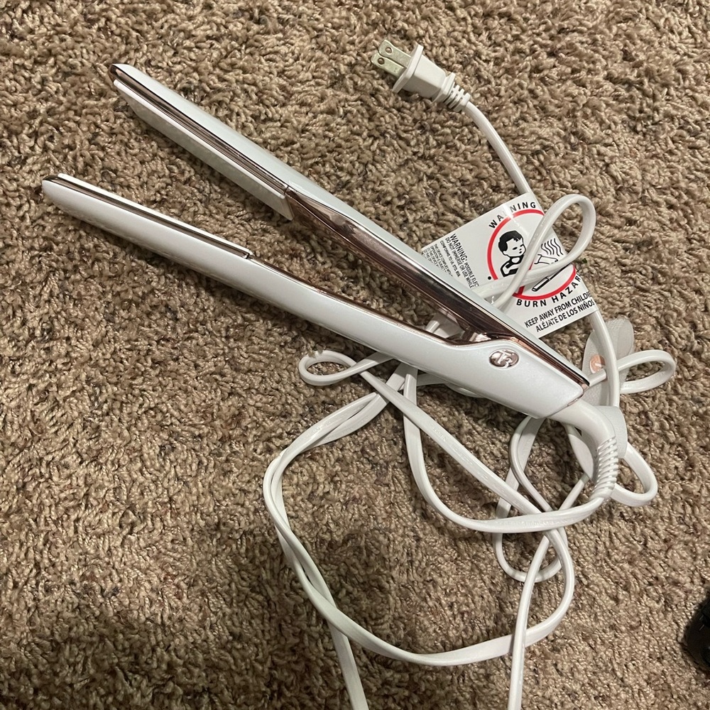 T3 One Pass Flat Iron